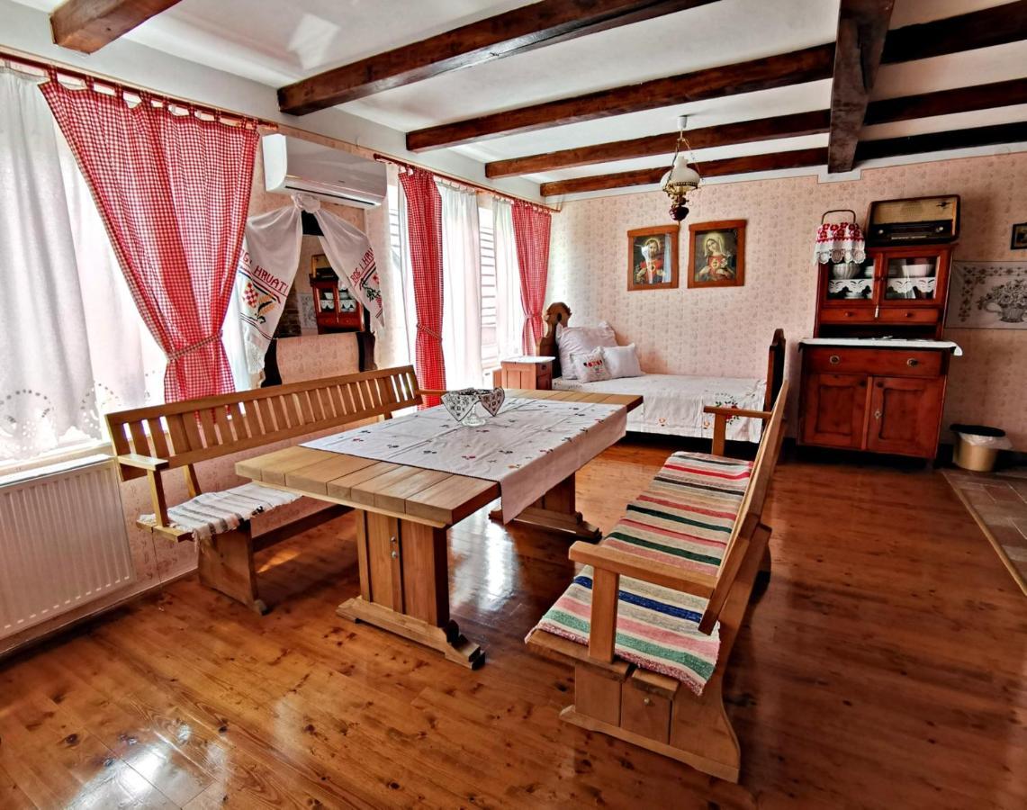 Apartment Slavonska Kuca Pleternica Exterior foto